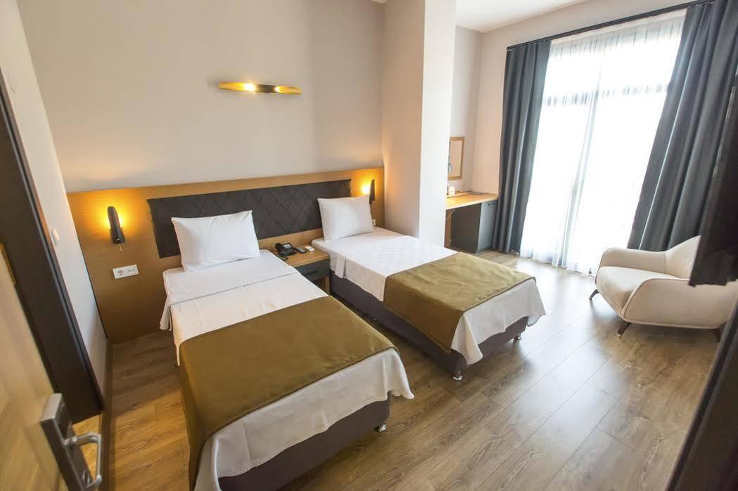 Big Point Plus Hotel Biga Bagian luar foto